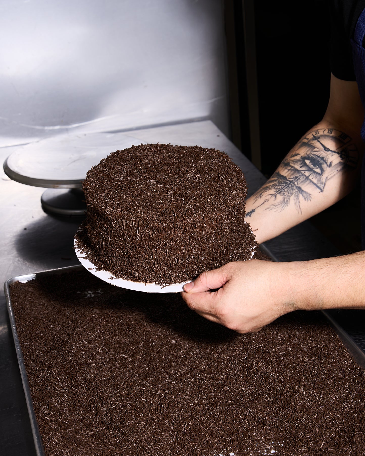 MANHATTAN BLACKOUT CAKE 9'