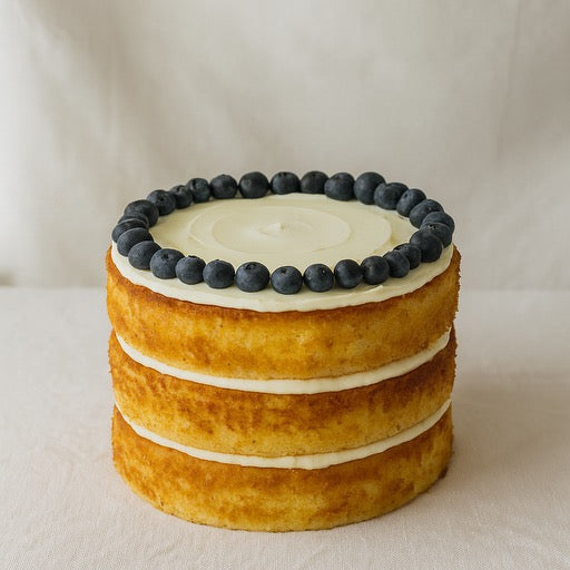 Blueberry Corncake 8"
Southern styled corncake , Blueberry, Cream cheese frosting.
Allergy: Dairy , gluten,  eggs