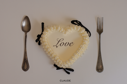 Claude's Vintage Heart Cake 7"